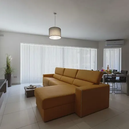 Spacious Modern Apartamento